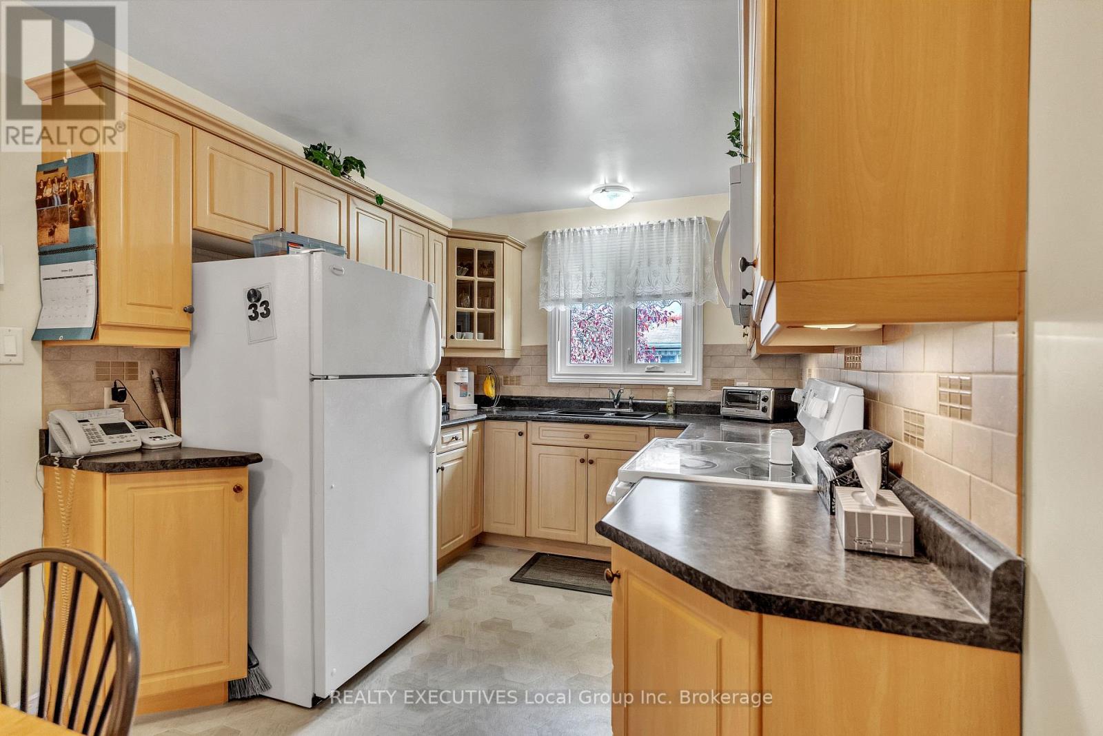 624 Lakeshore Drive — photo 11