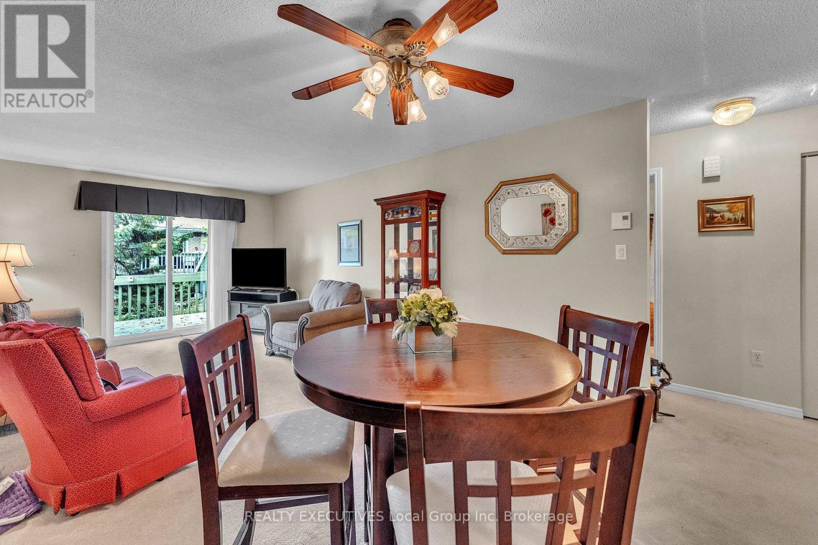 624 Lakeshore Drive — photo 7
