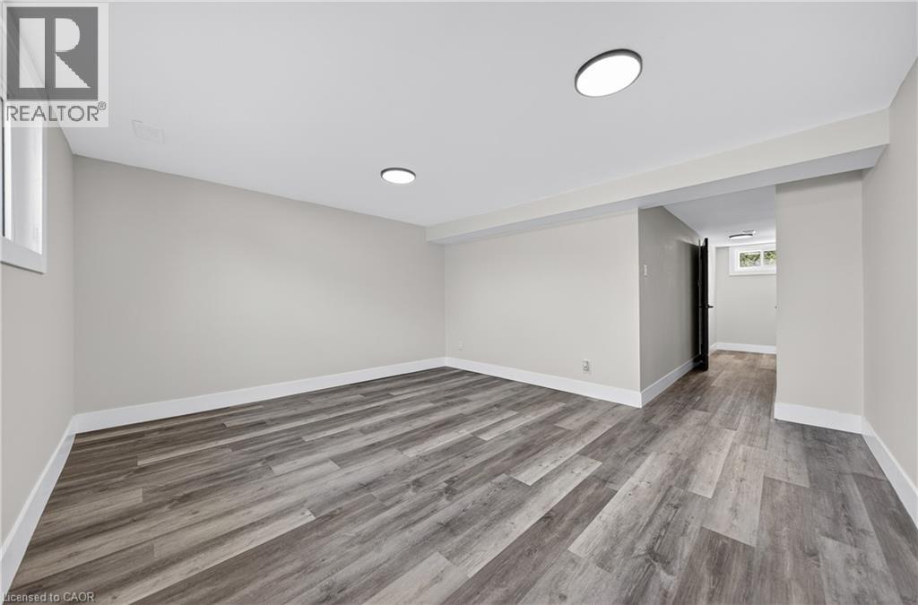 970 Parkdale Avenue — photo 35