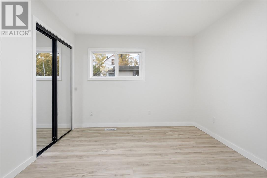 853 Howey - 17