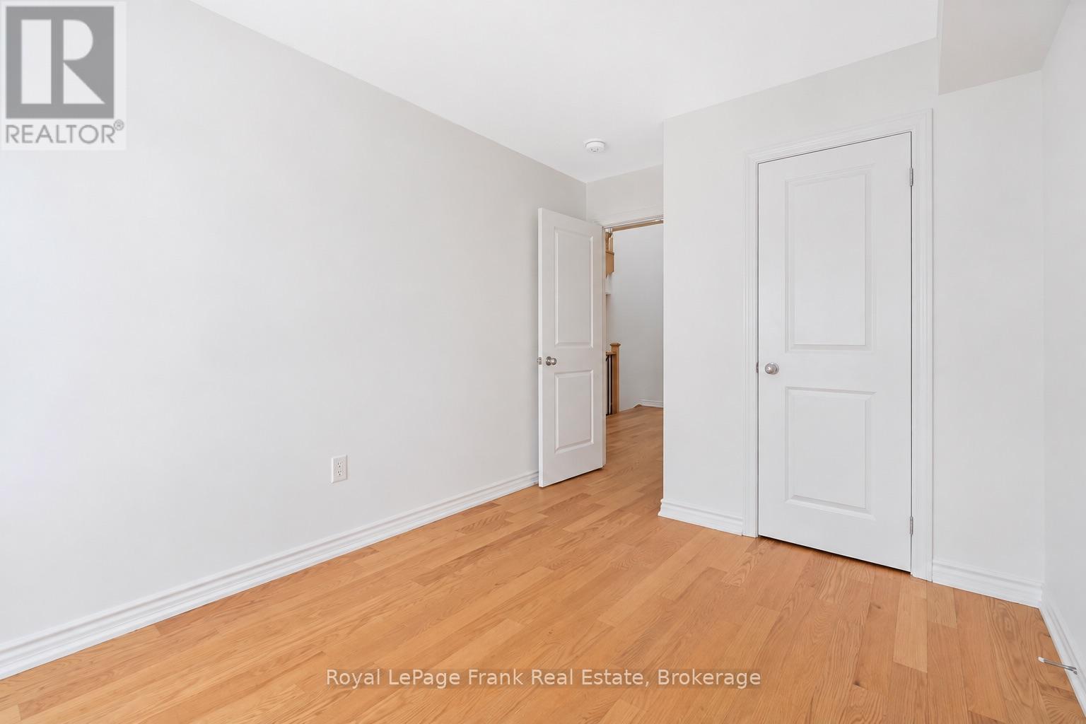 6875 Main Street — photo 15