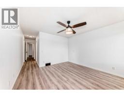 228 Woodside Crescent NW - photo 29