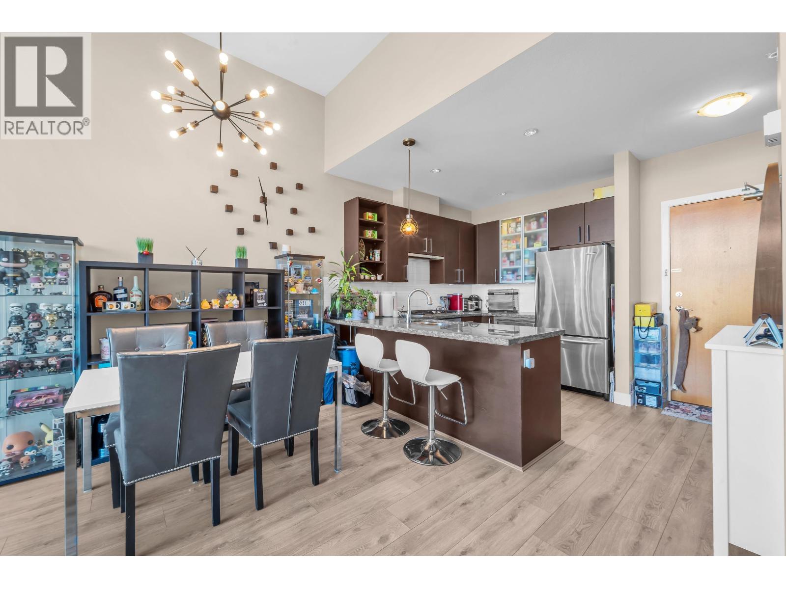 Photo of 404 14100 RIVERPORT WAY 13