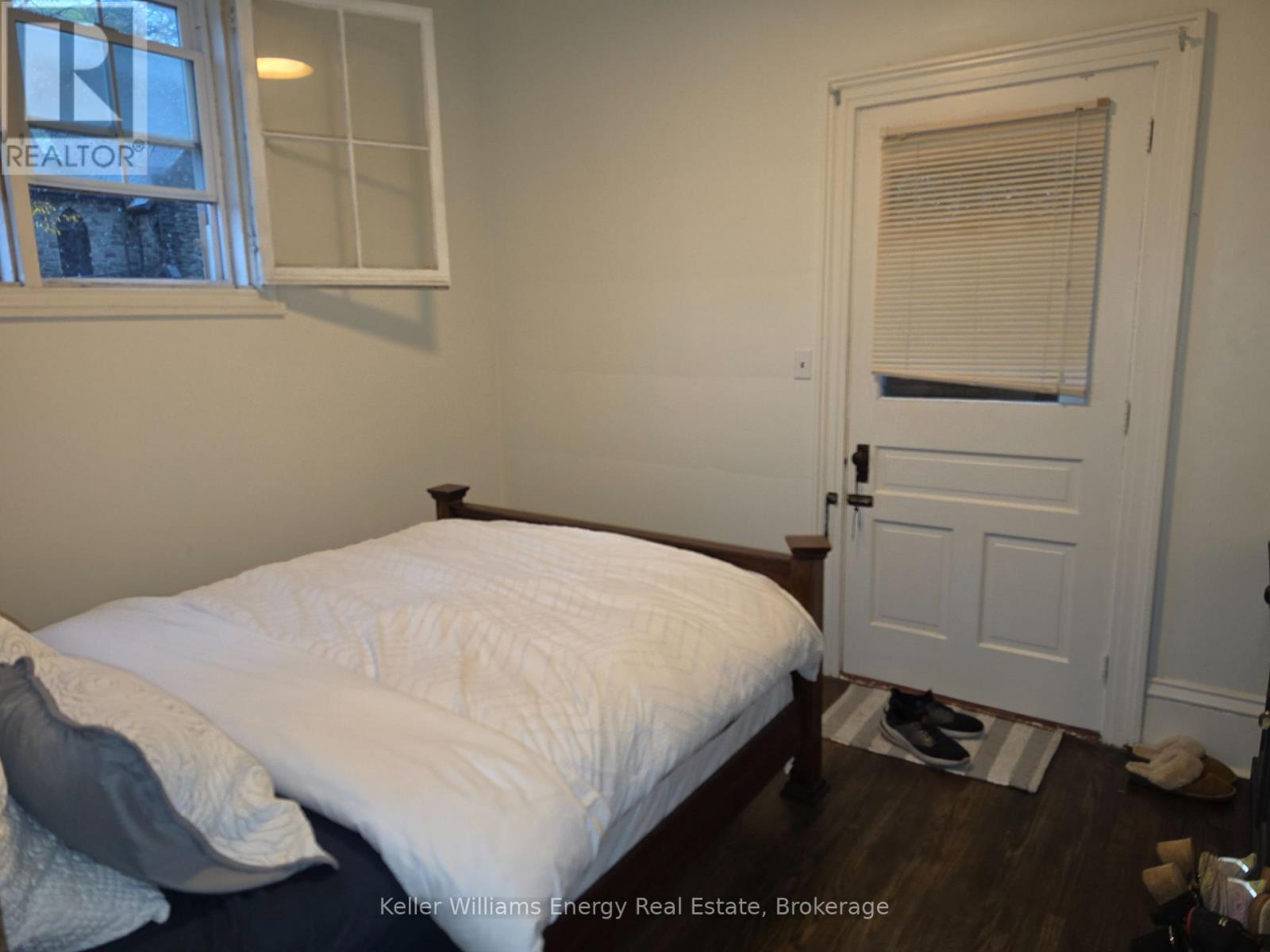 35 King Street — photo 17
