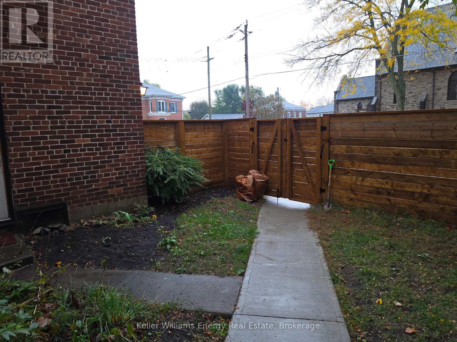35 King Street — photo 21