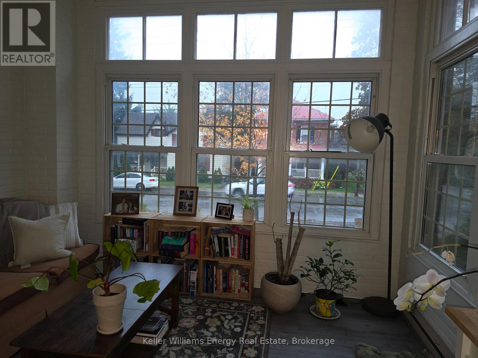 35 King Street — photo 7