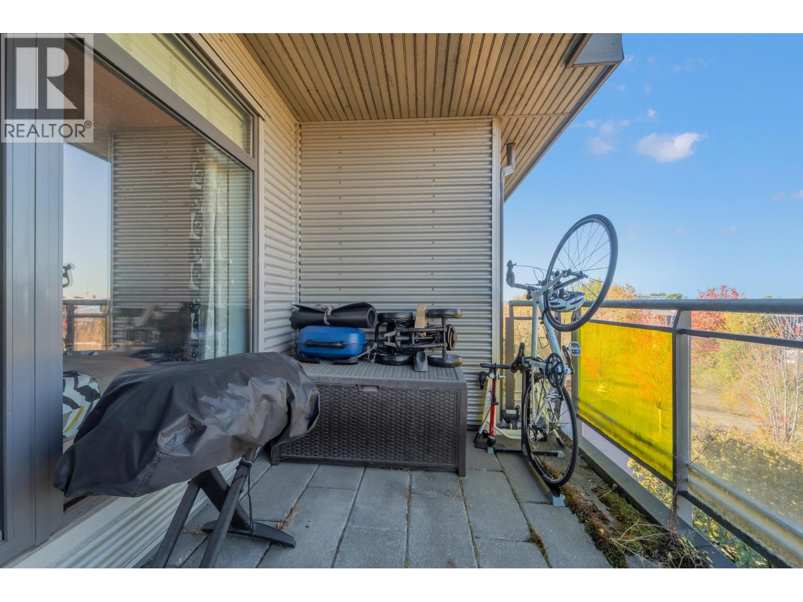 Photo of 404 14100 RIVERPORT WAY 27