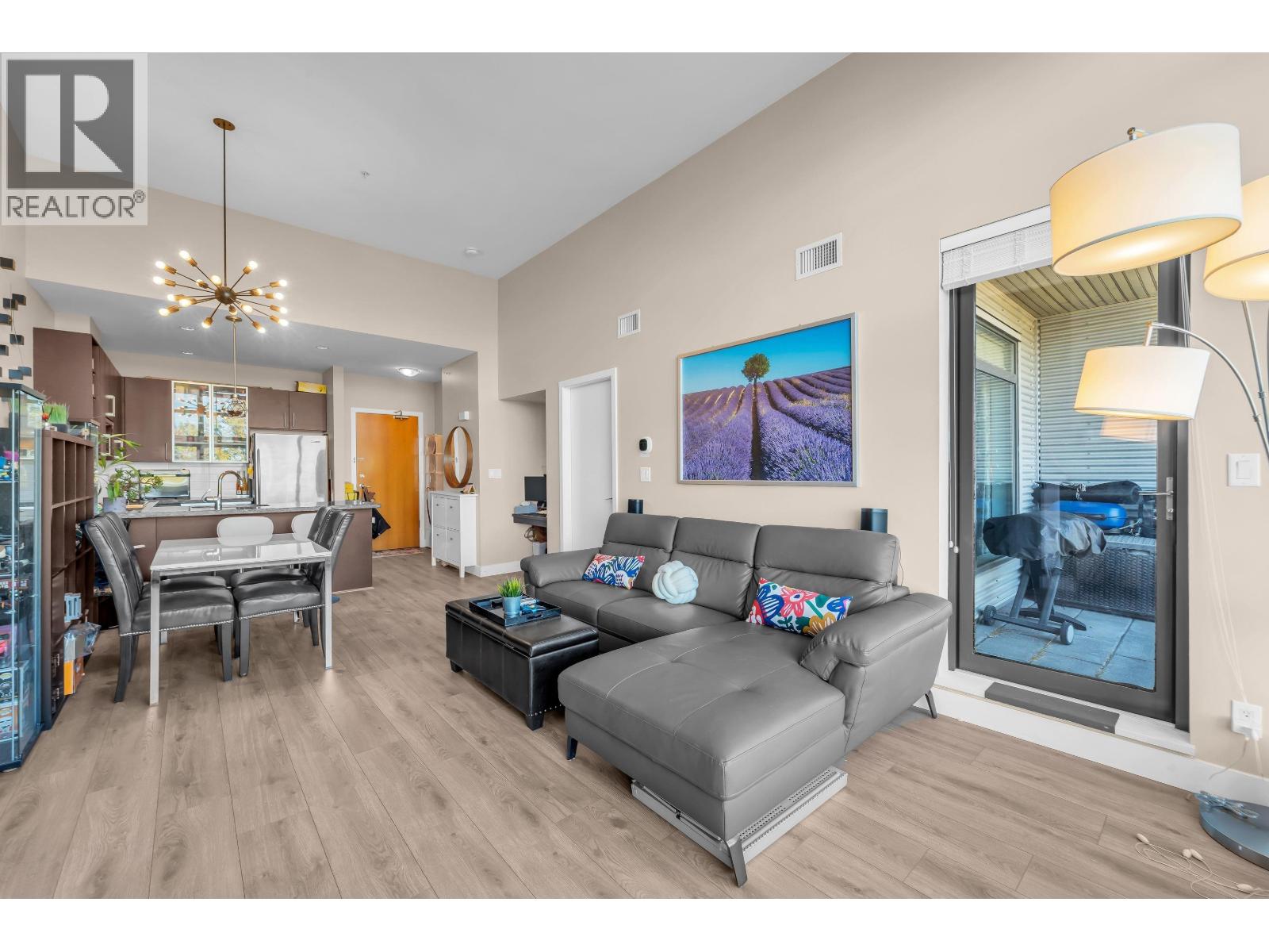 Photo of 404 14100 RIVERPORT WAY 18