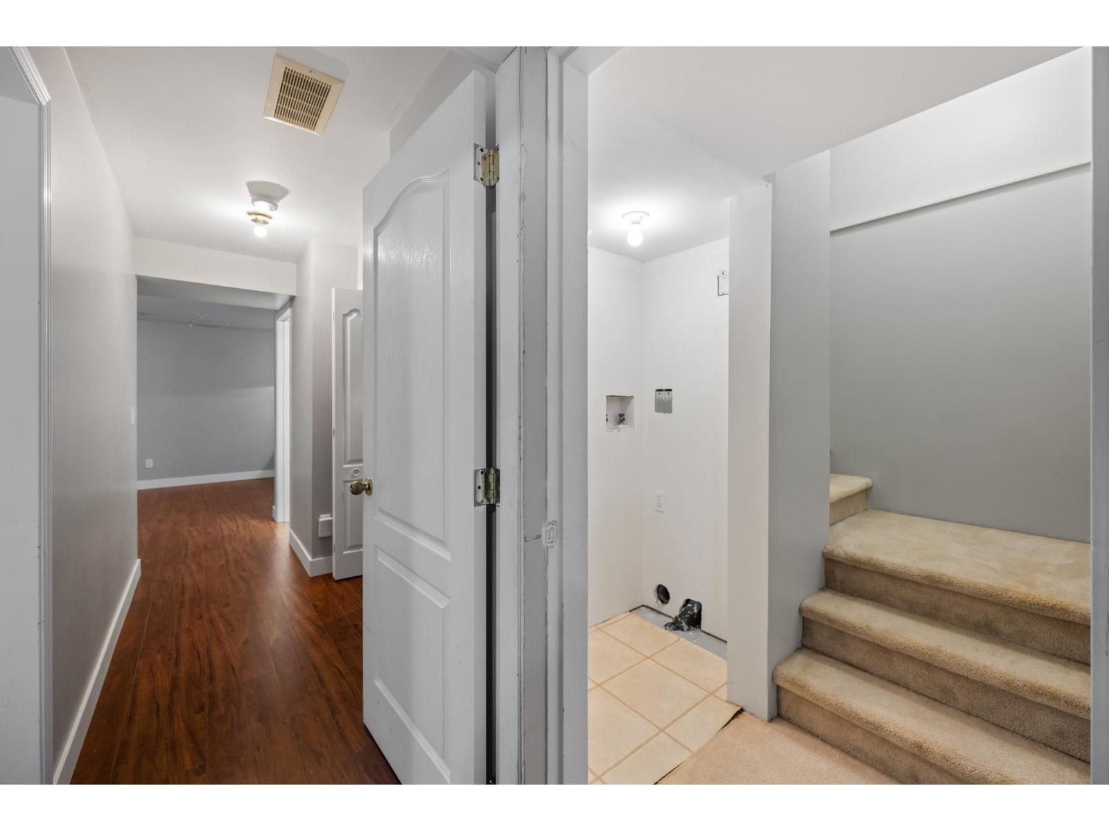 Photo of 8692 207 STREET 31