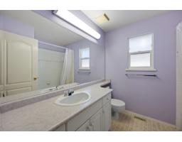 8692 207 Street, Langley, BC V1M3X4 Photo 29