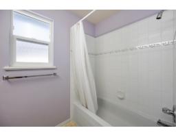 8692 207 Street, Langley, BC V1M3X4 Photo 30