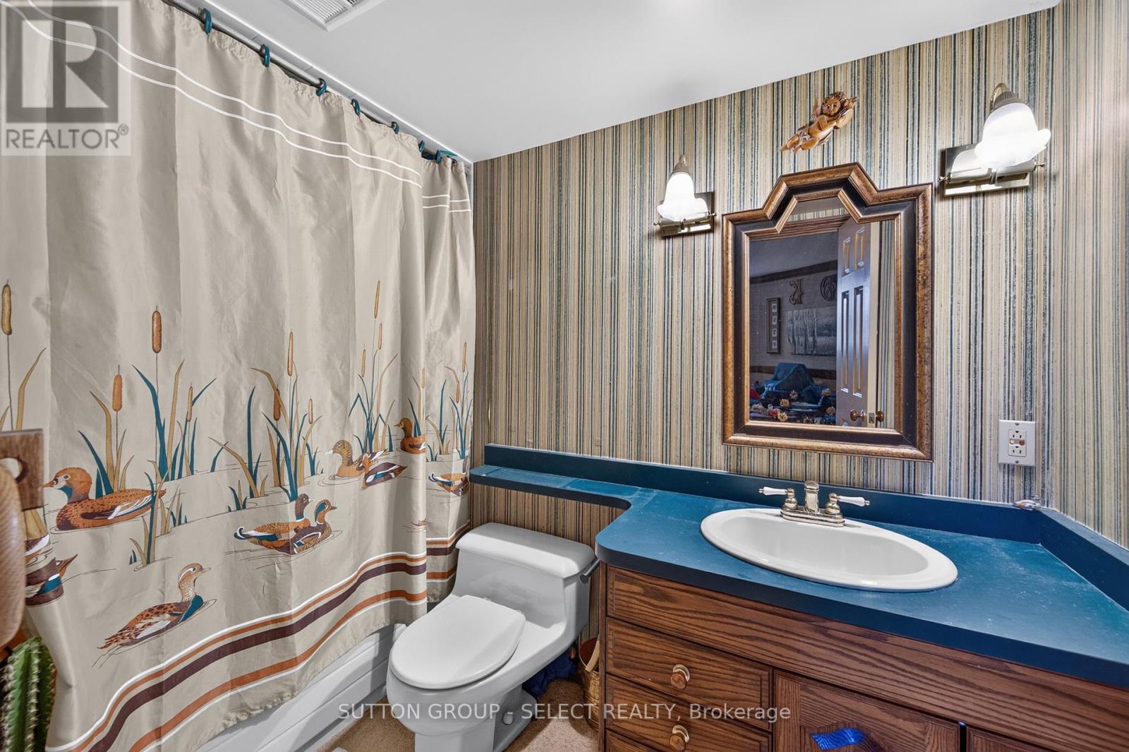 600 Talbot Street — photo 26