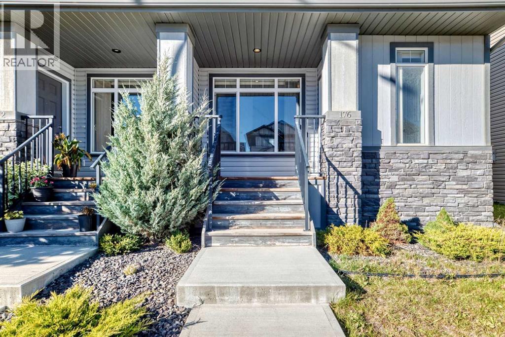 176 Willow Park, Cochrane