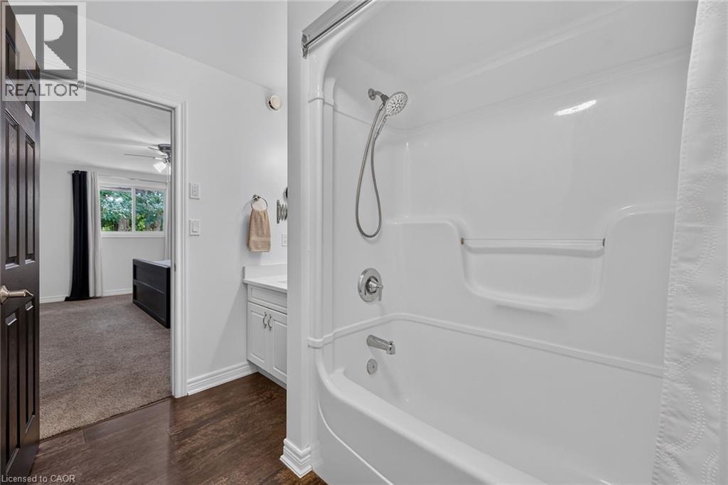 225 Dover Avenue — photo 22