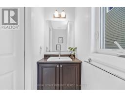 216 Gossamer Street, Ottawa, ON K1C7G4 Photo 7