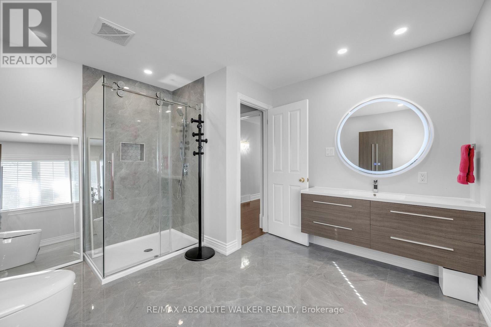 962 Cameron Street — photo 34