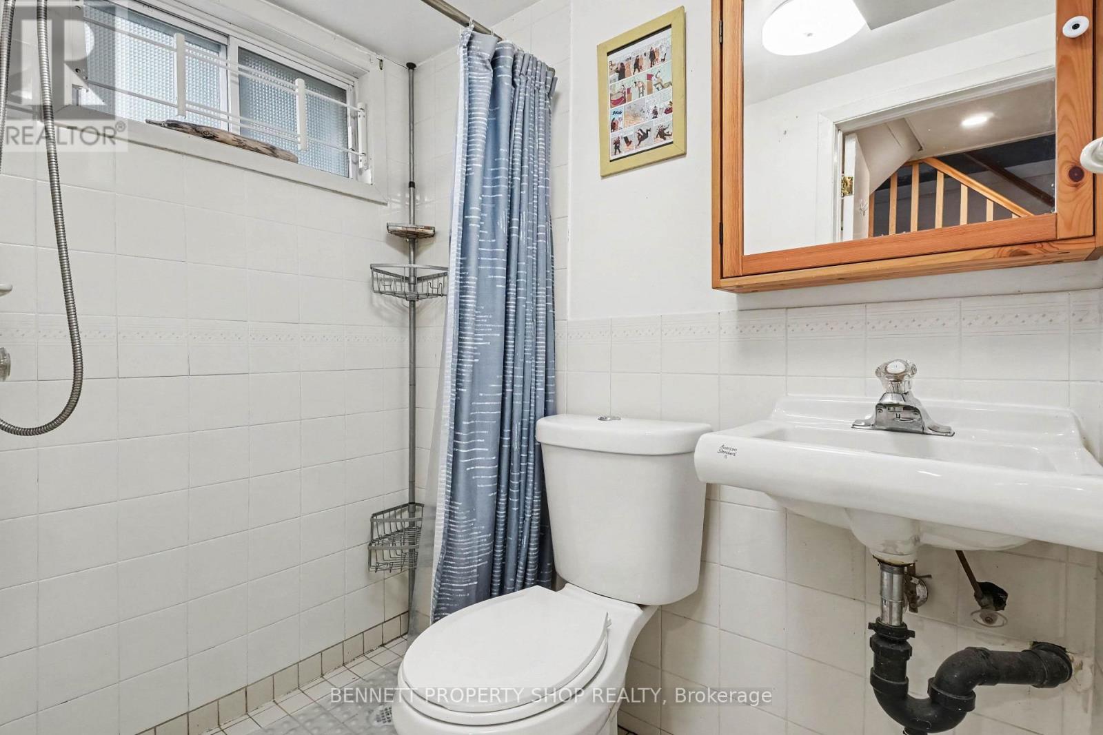 1215 ERIE AVENUE - 18