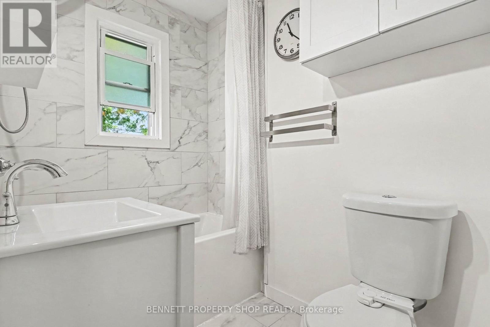1215 ERIE AVENUE - 8