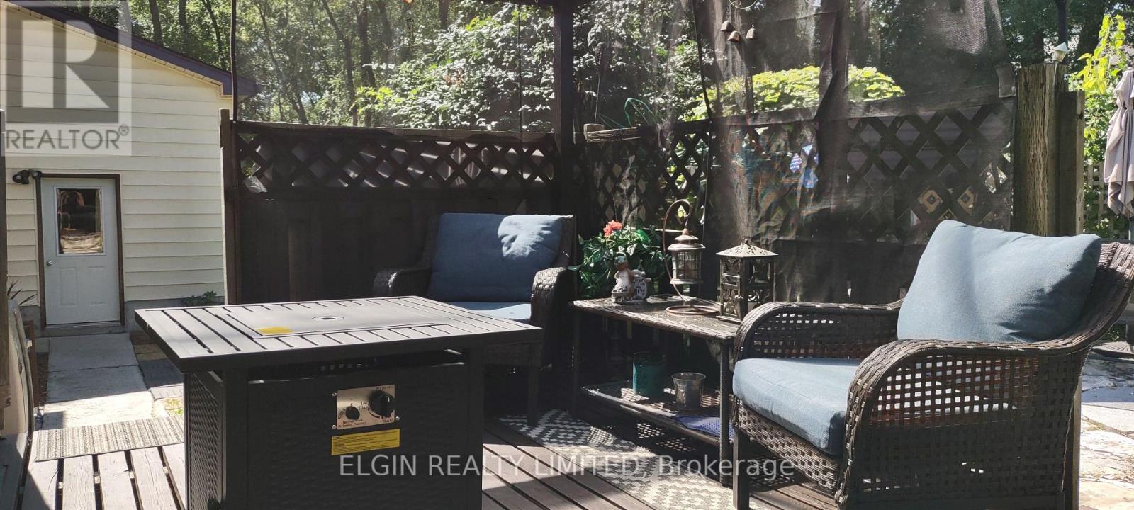 219 Brentwood Crescent — photo 13