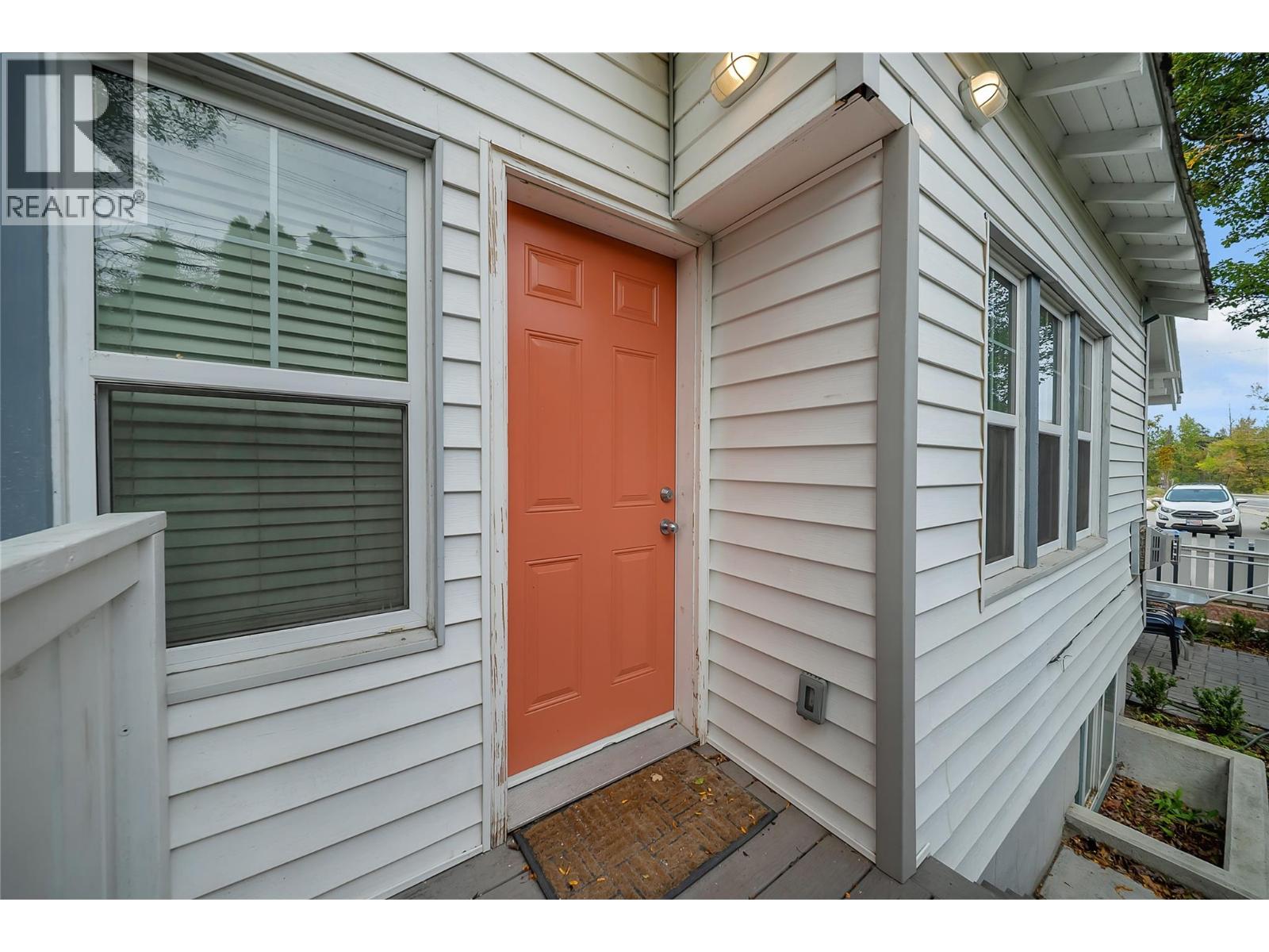 597 Eckhardt Avenue E, Penticton