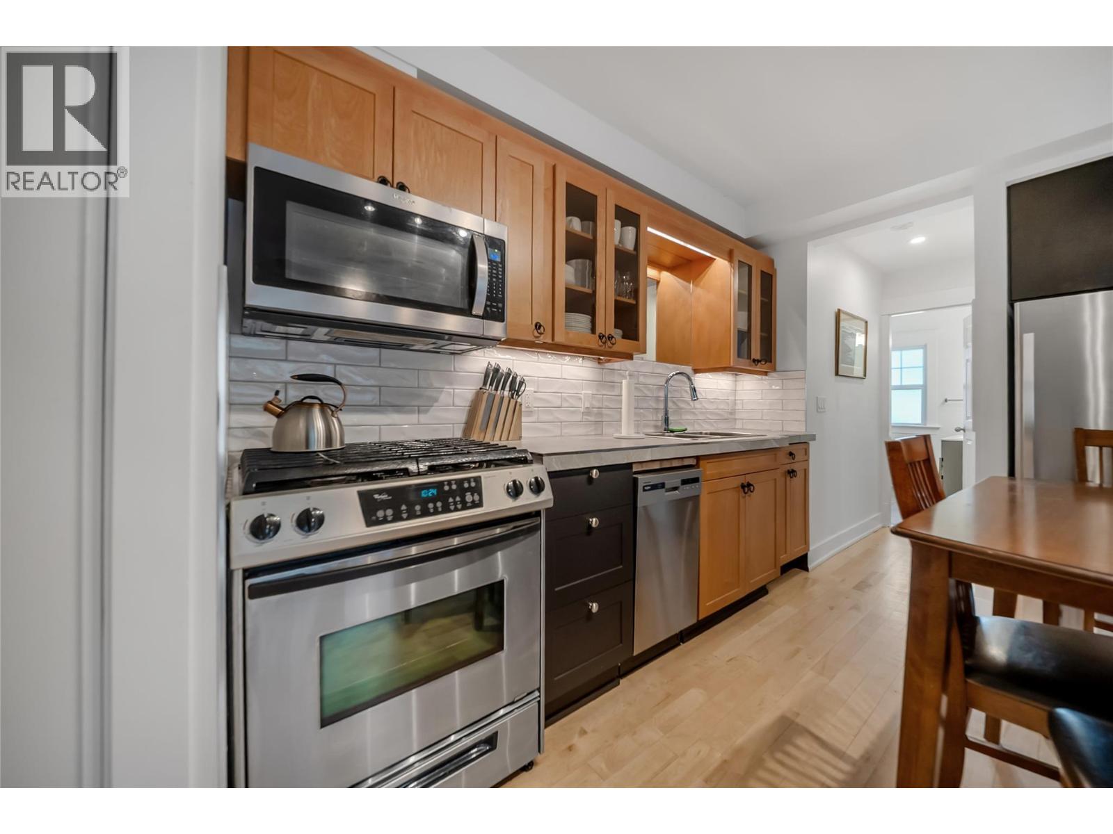 597 Eckhardt Avenue E, Penticton