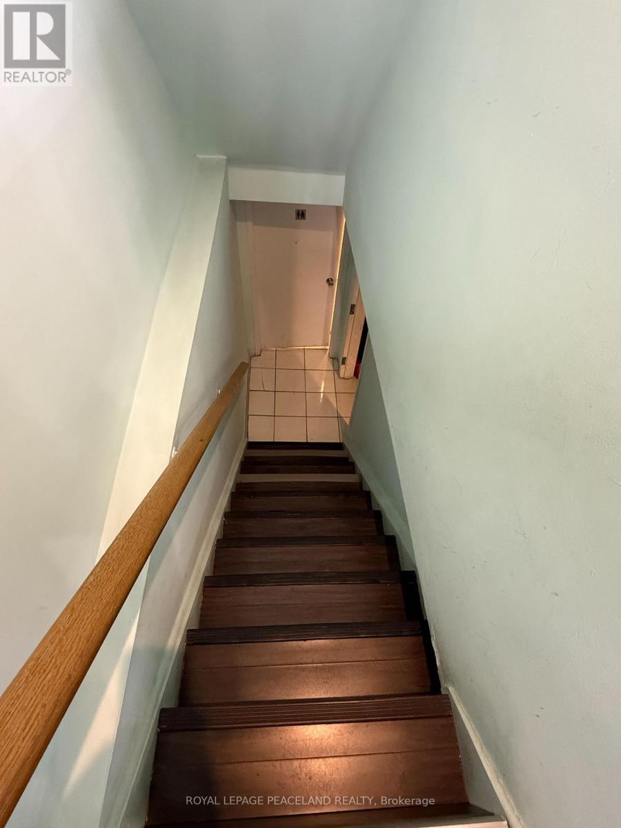 673 Queen Street West — photo 8
