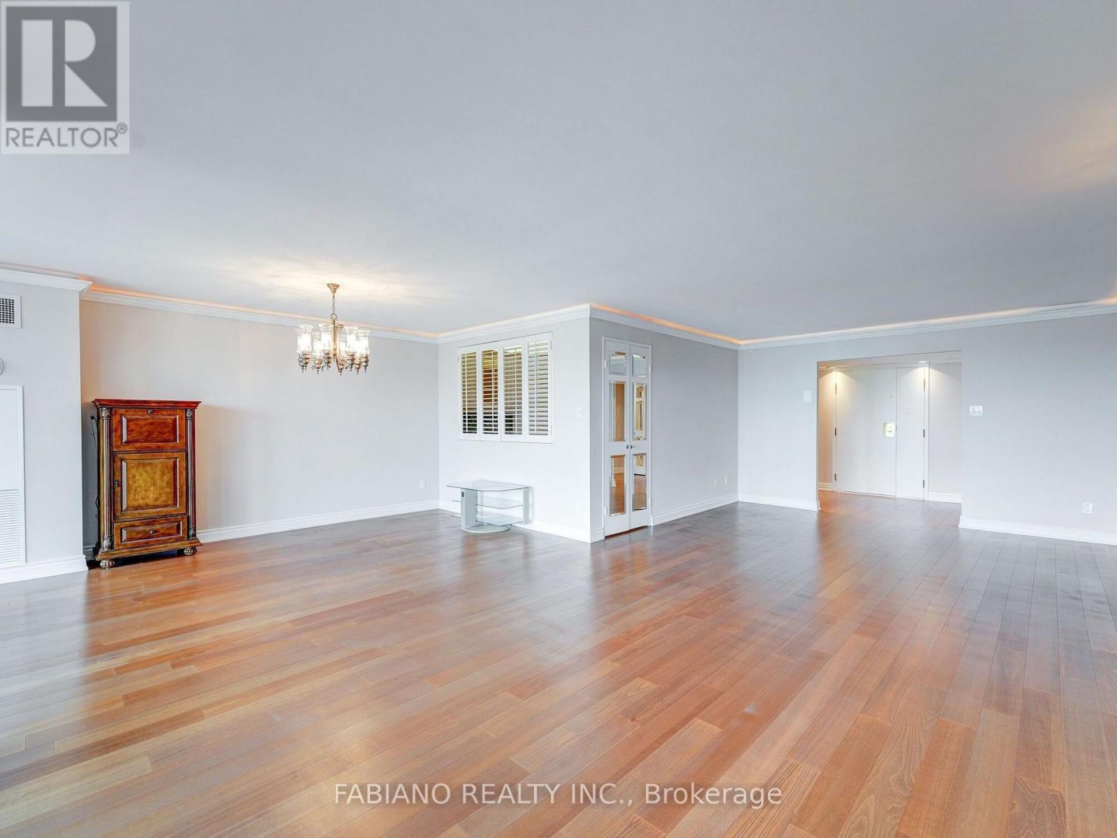 278 Bloor Street East — photo 15