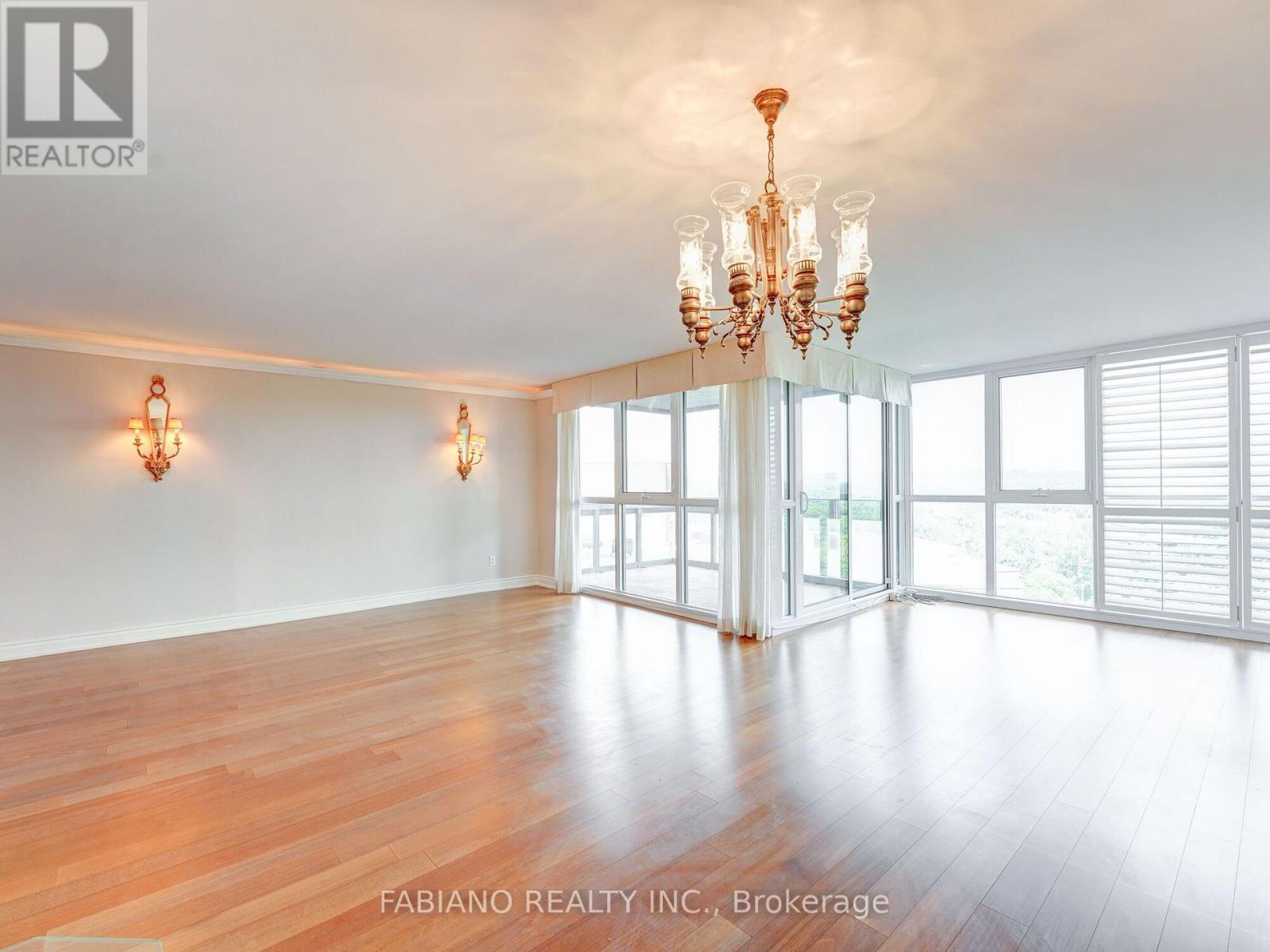 278 Bloor Street East — photo 22