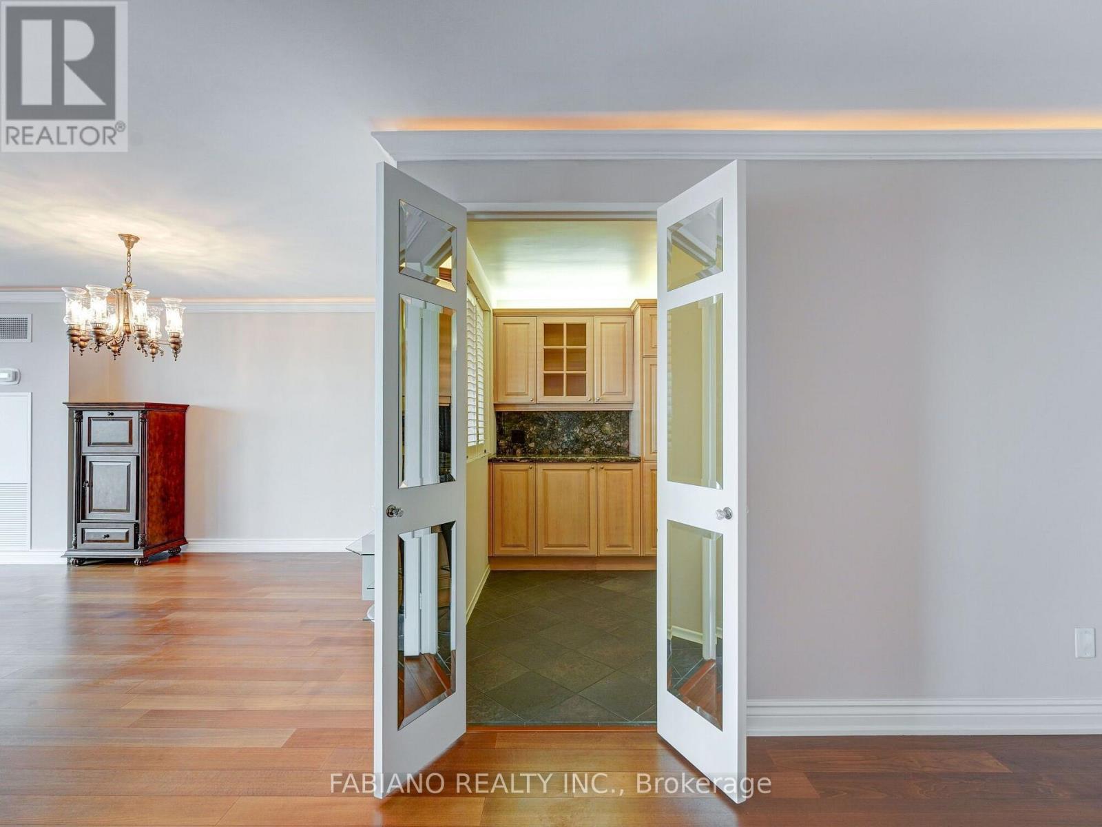 278 Bloor Street East — photo 24