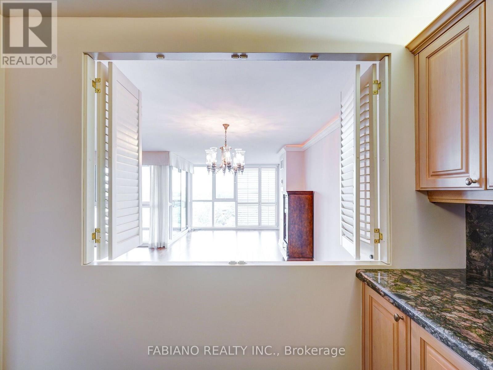 278 Bloor Street East — photo 27