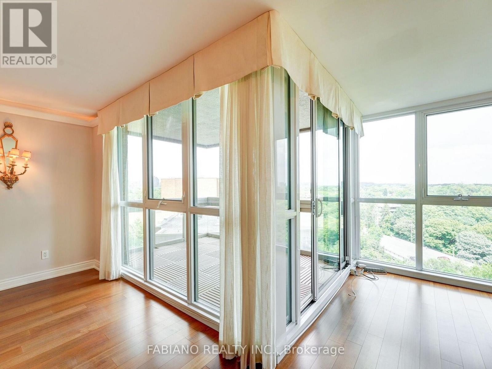 278 Bloor Street East — photo 38