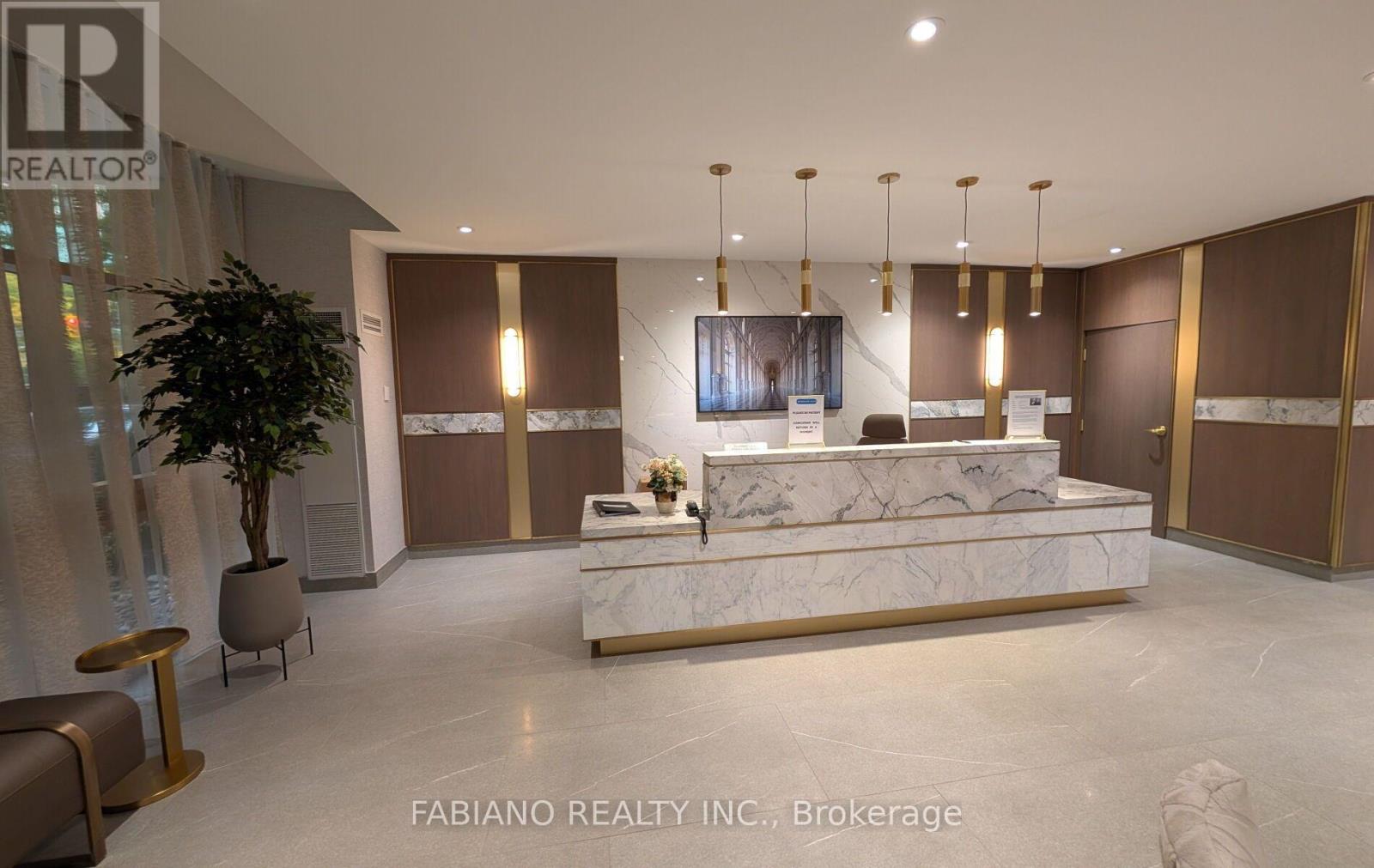 278 Bloor Street East — photo 4
