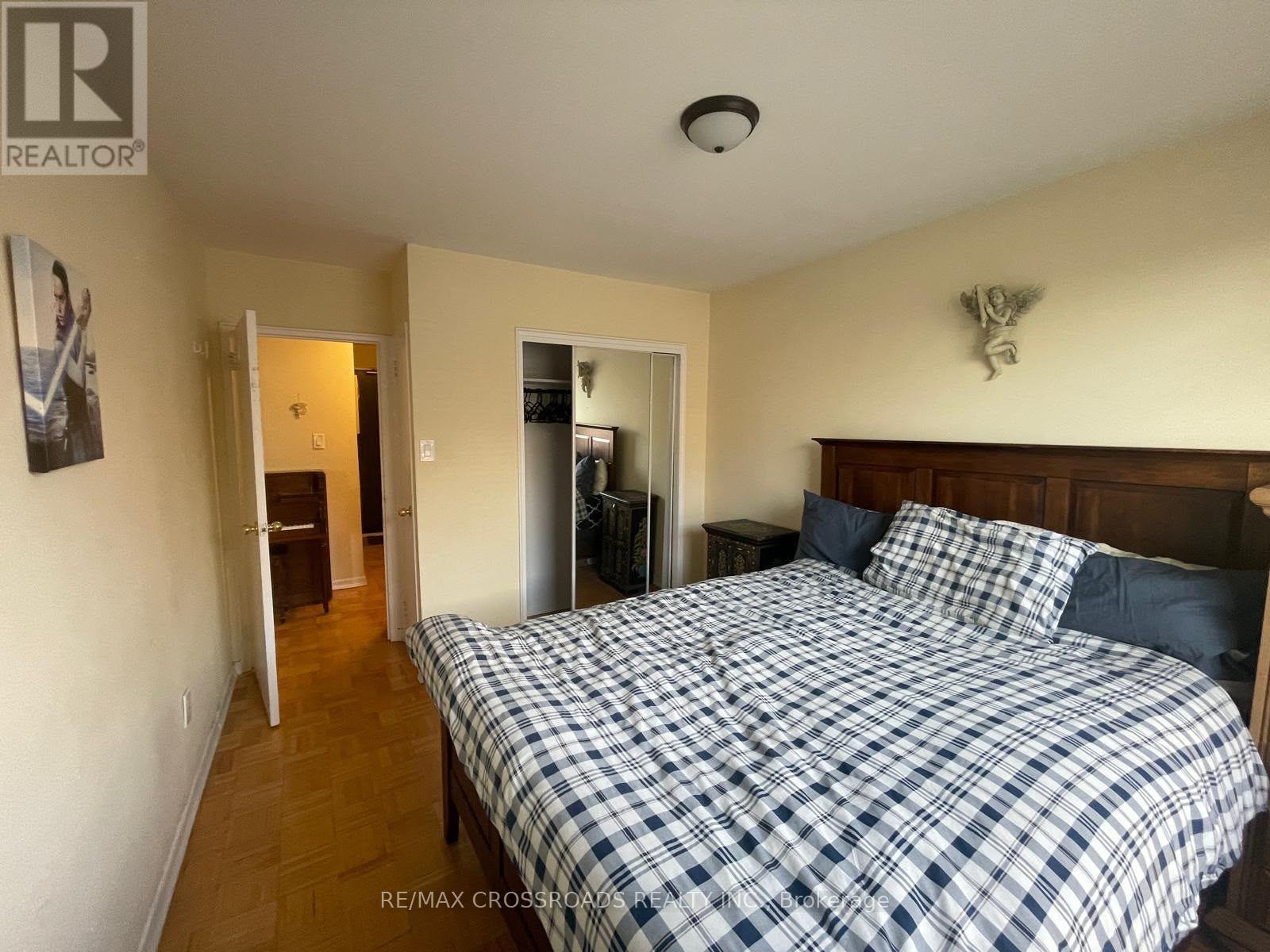 85 Lawton Boulevard — photo 10