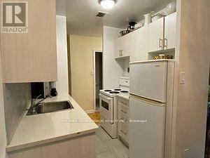85 Lawton Boulevard — photo 8