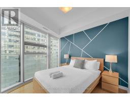 2307 - 12 York Street, Toronto, ON M5J0A9 Photo 17