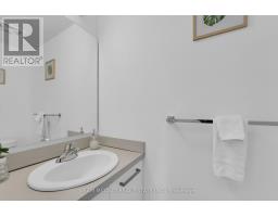 2307 - 12 York Street, Toronto, ON M5J0A9 Photo 19