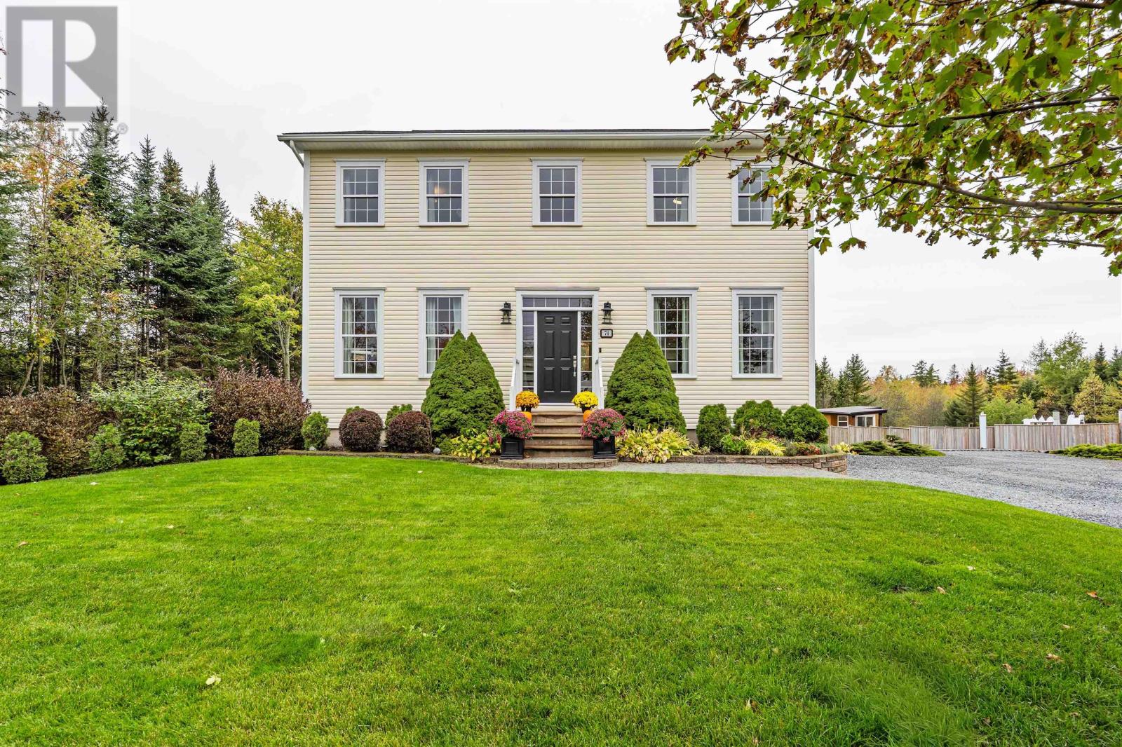 Property 2 of 50 of 74 Bonavista Avenue