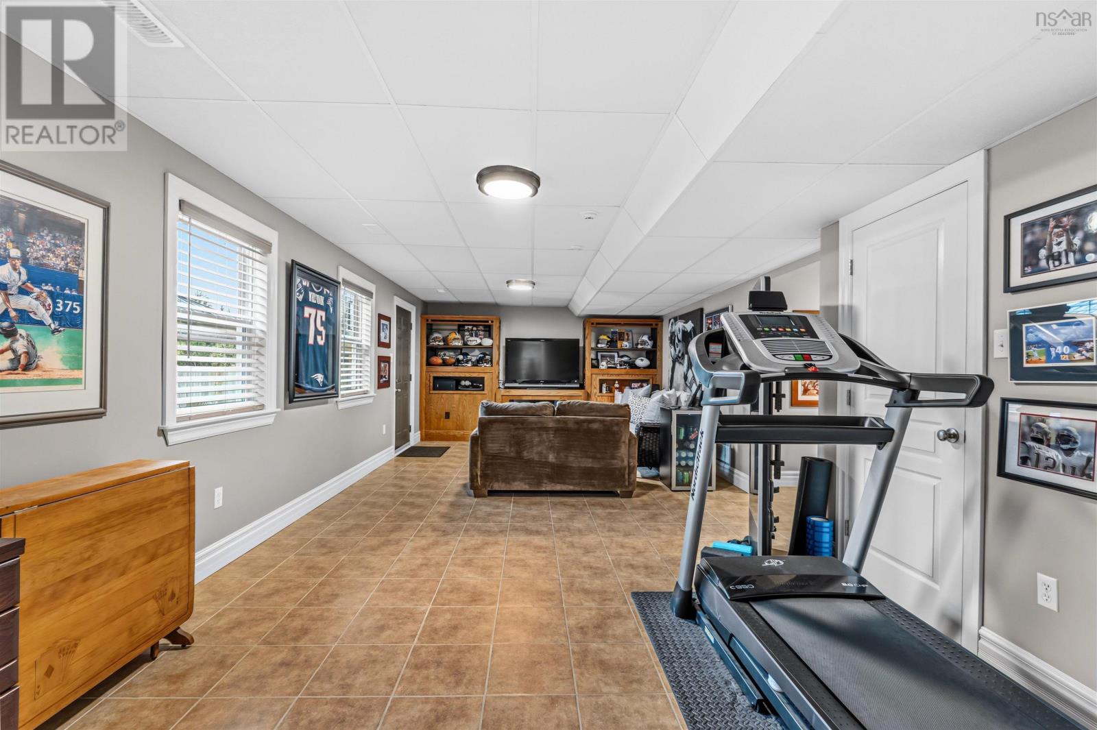 Property 49 of 50 of 74 Bonavista Avenue