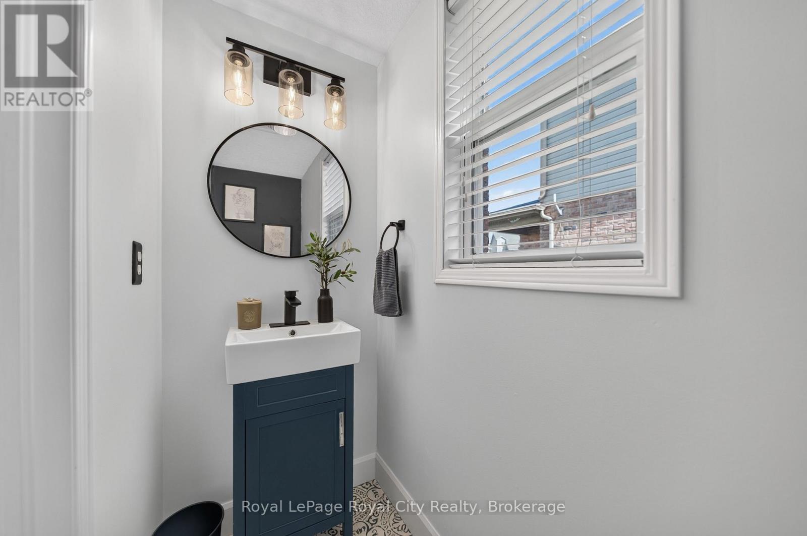24 Brookfield Crescent — photo 15