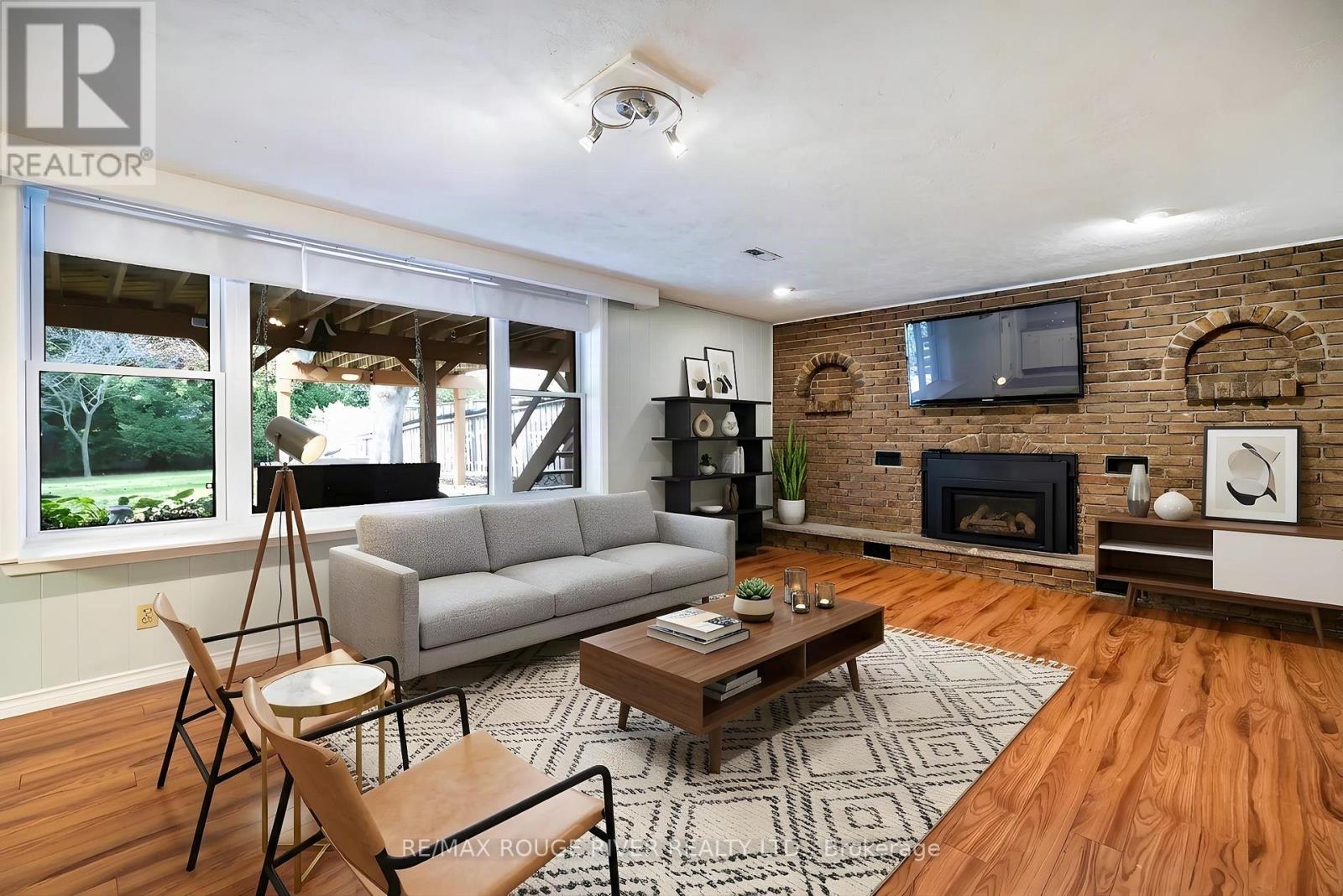 184 GARRARD ROAD - 22