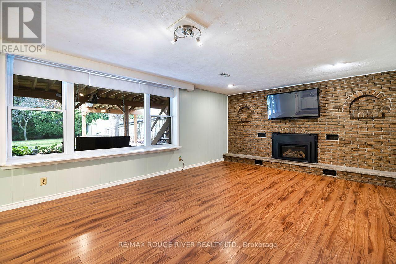 184 GARRARD ROAD - 23