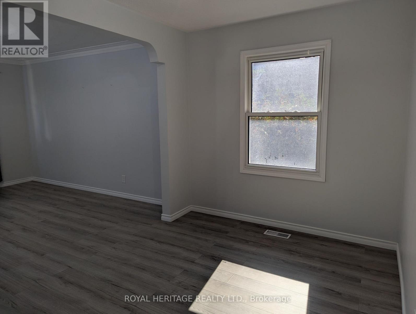 56 Liberty Street South, Clarington, ON photo 9