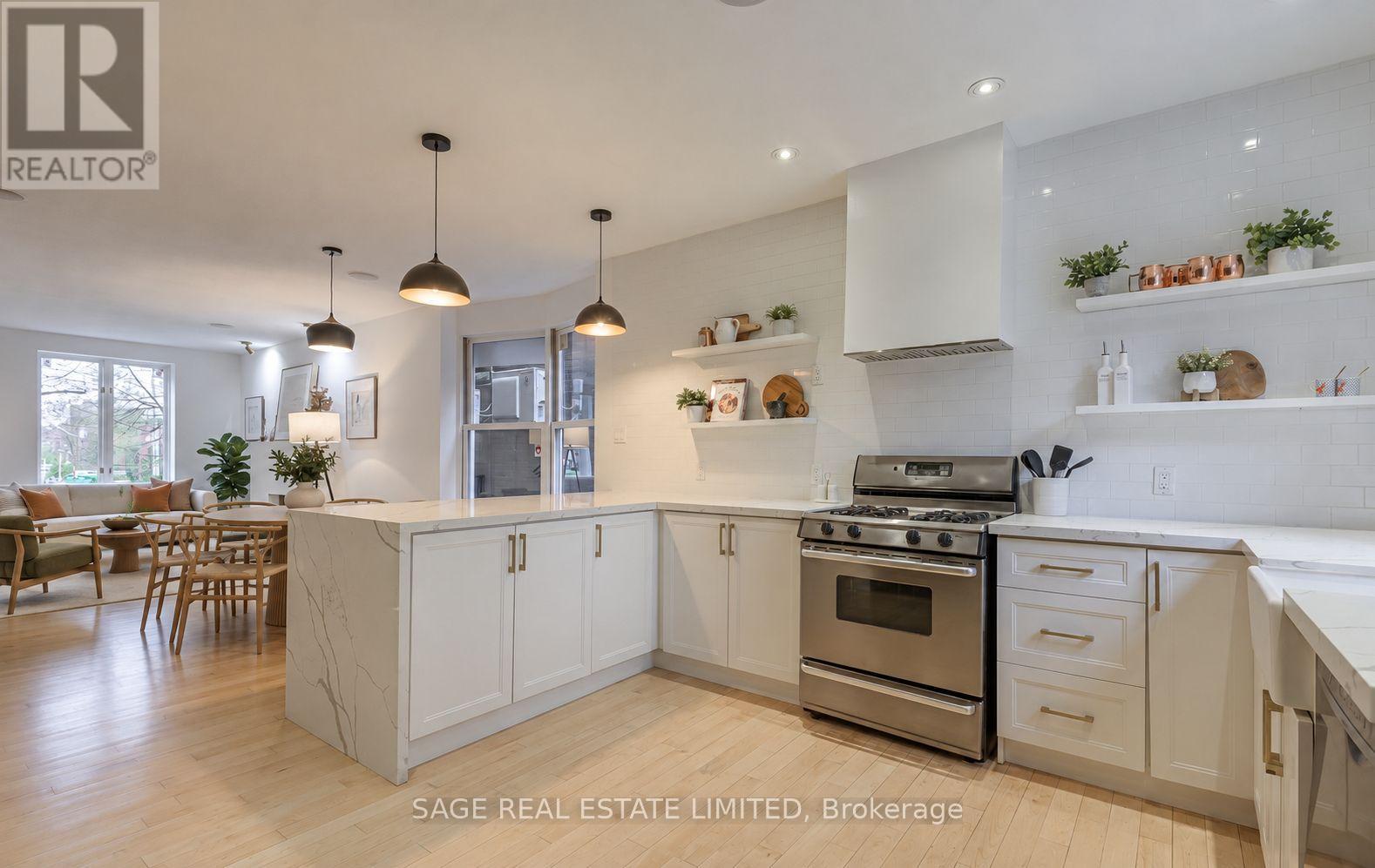 86 Dupont Street — photo 14