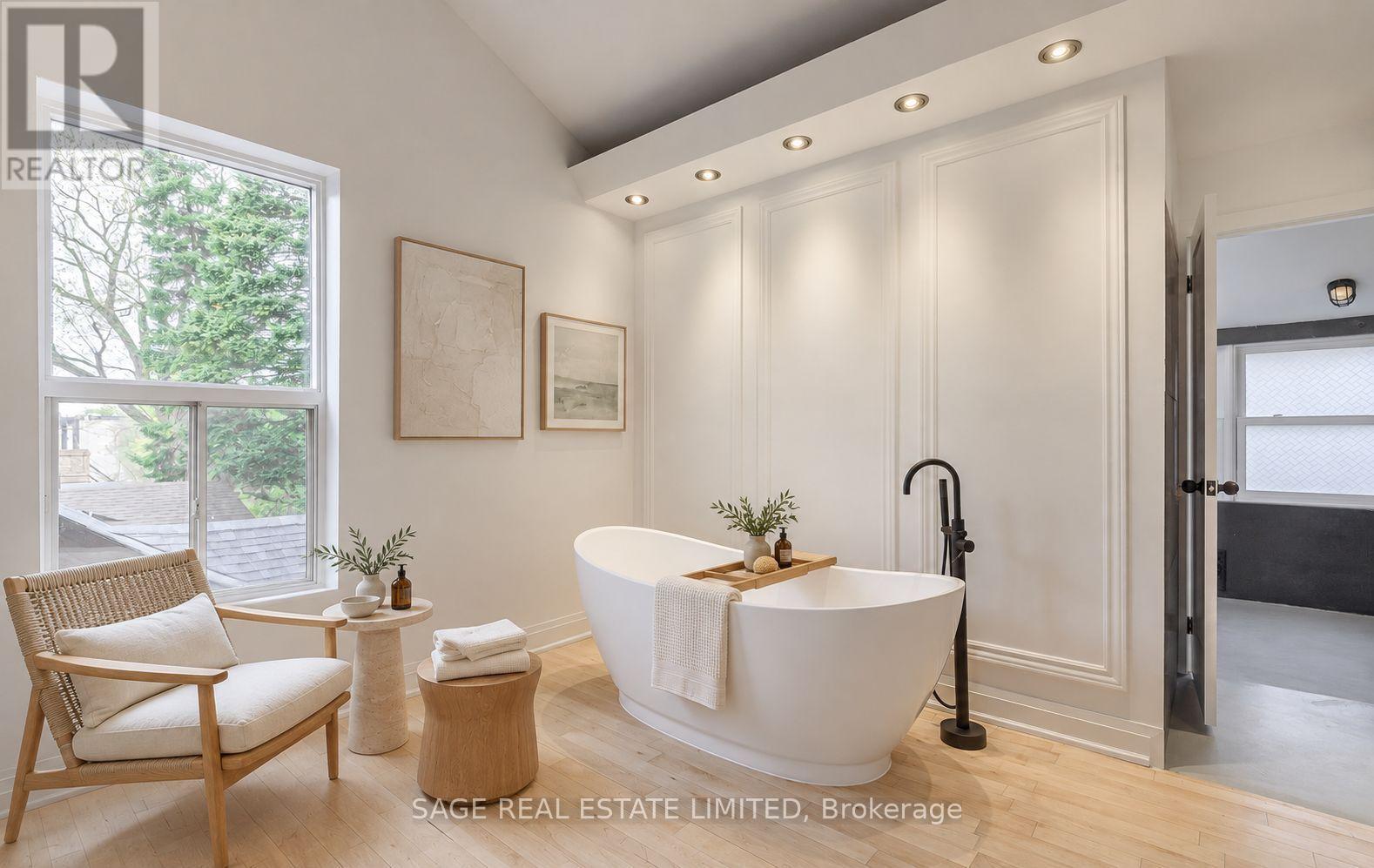 86 Dupont Street — photo 30
