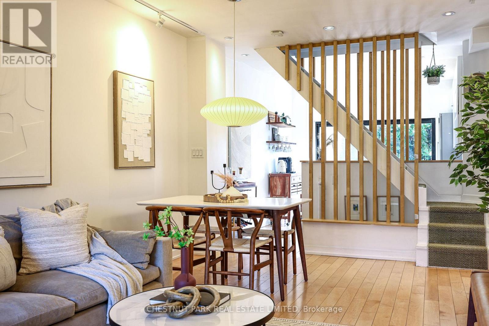 517 Crawford Street, Toronto, ON photo 11