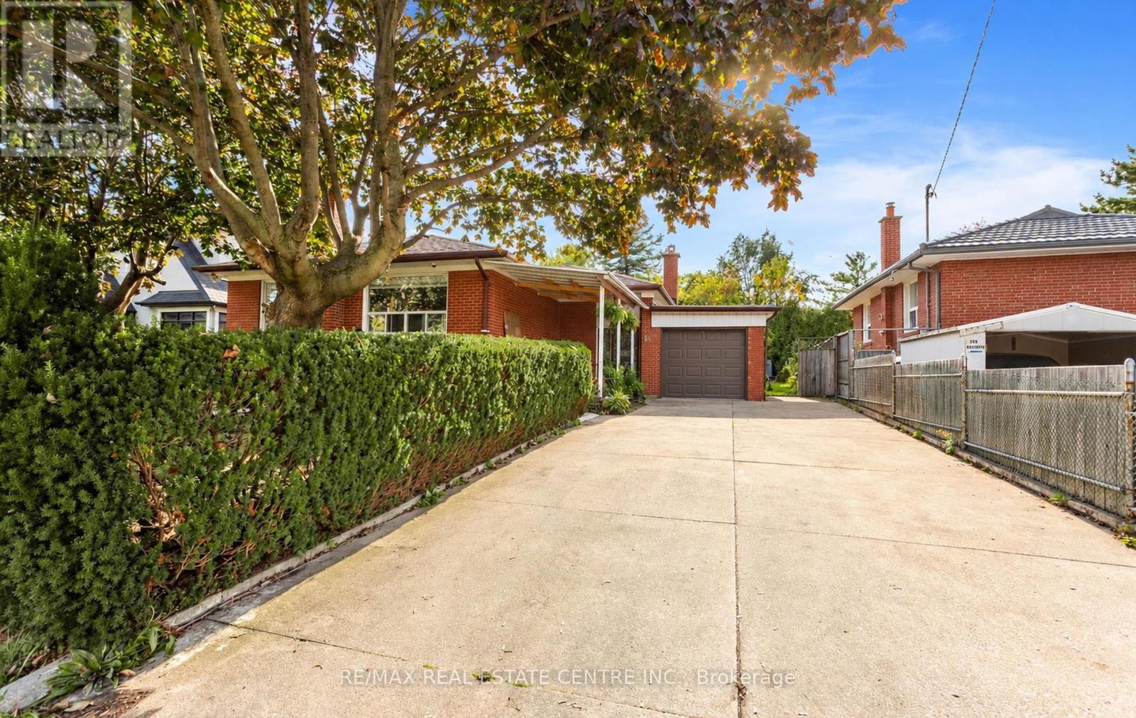 302 SOUTHVIEW ROAD, Oakville (WO West)