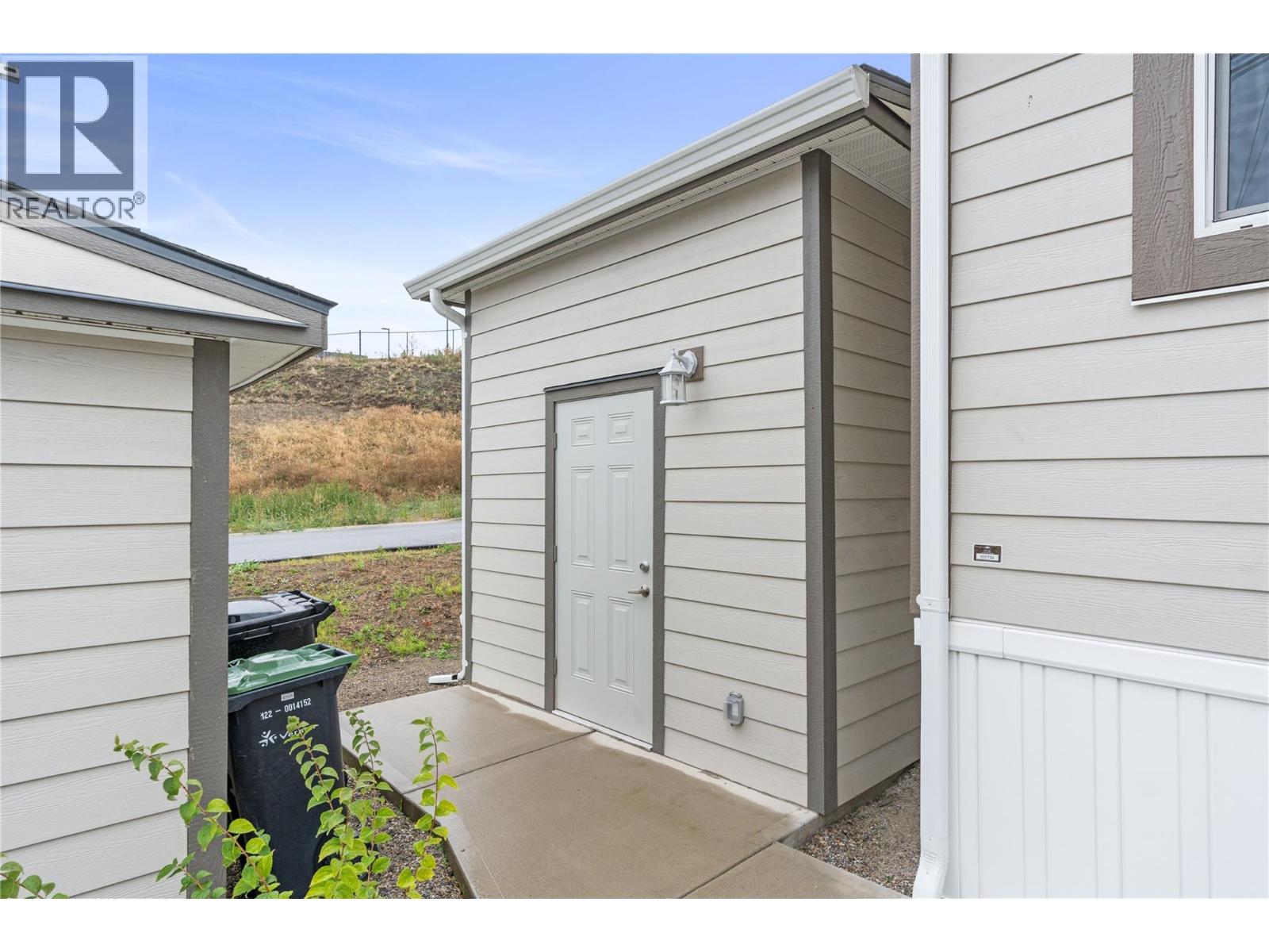 3 Bed, 2 Bath Apartment for Sale in Vernon – 4701 Pleasant Valley Road Unit# 13, Vernon - Image 7
