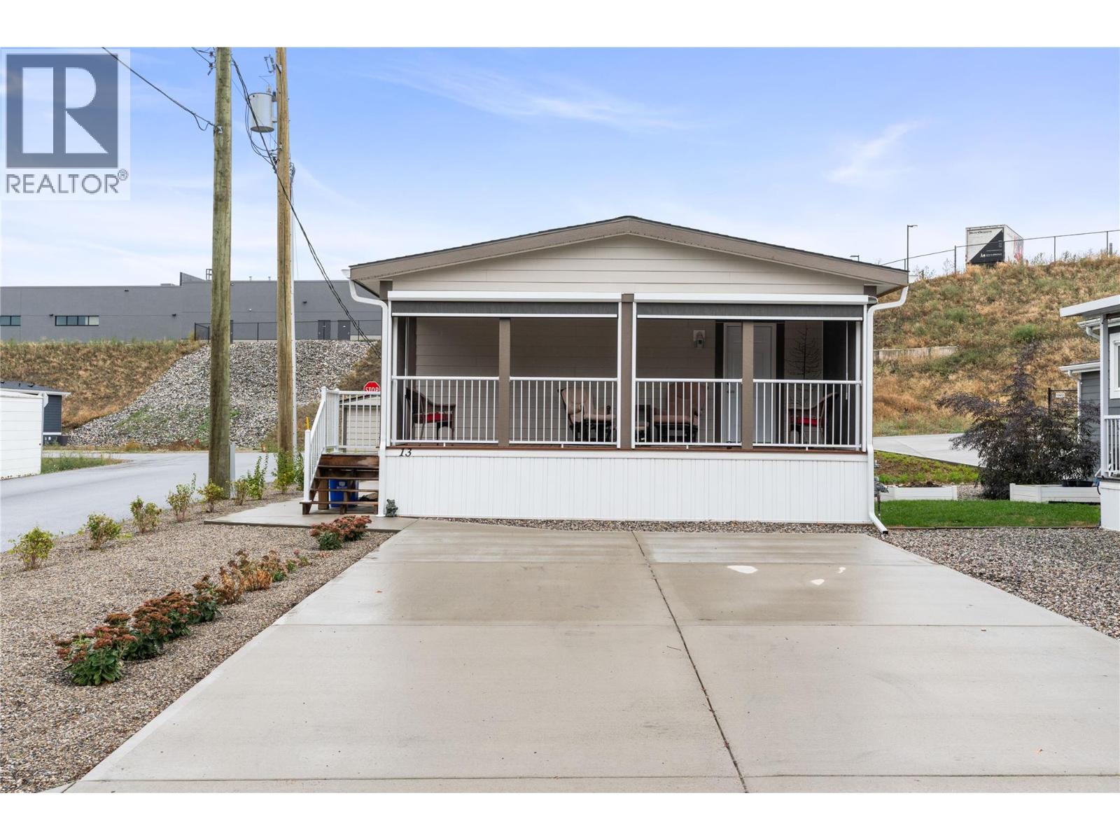 3 Bed, 2 Bath Apartment for Sale in Vernon – 4701 Pleasant Valley Road Unit# 13, Vernon - Image 5