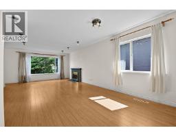 2216 E 41st Avenue, Vancouver, BC V5P1L6 Photo 6