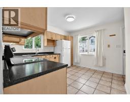 2216 E 41st Avenue, Vancouver, BC V5P1L6 Photo 13